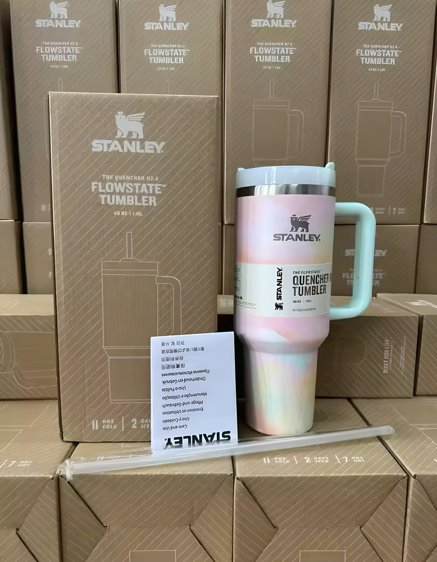 كوب ستانلي بلون الحلوى الباستيل الأسود