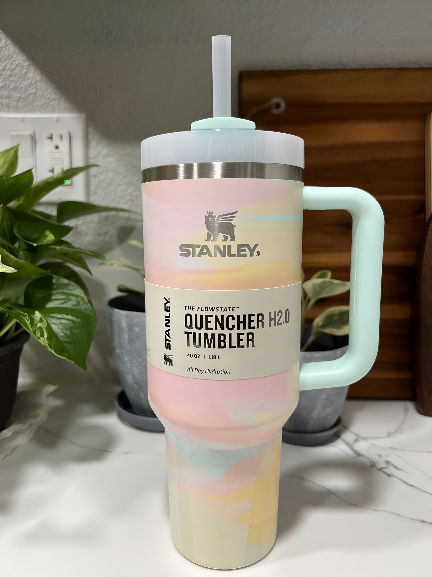 كوب ستانلي بلون الحلوى الباستيل الأسود