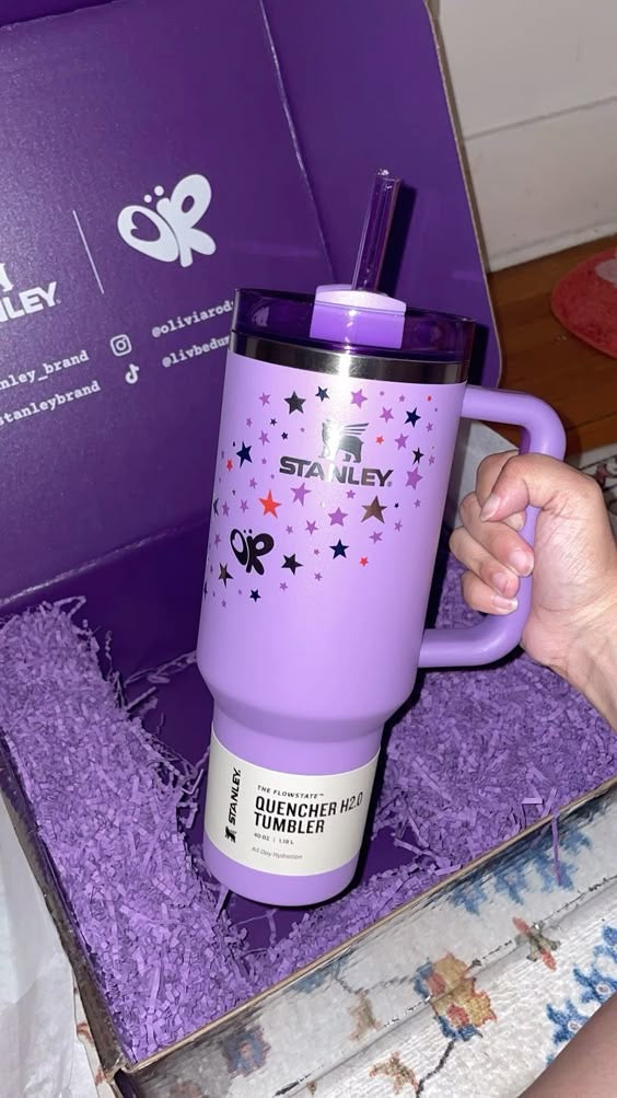 أوليفيا رودريغو كأس ستانلي