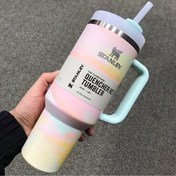 كوب ستانلي بلون الحلوى الباستيل الأسود