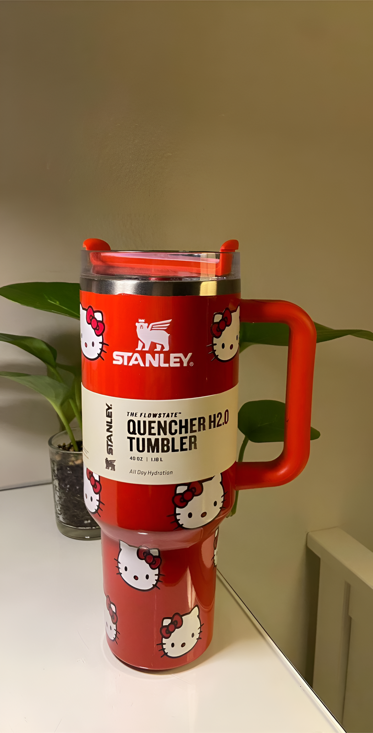 كأس ستانلي الأحمر من هالو كيتي